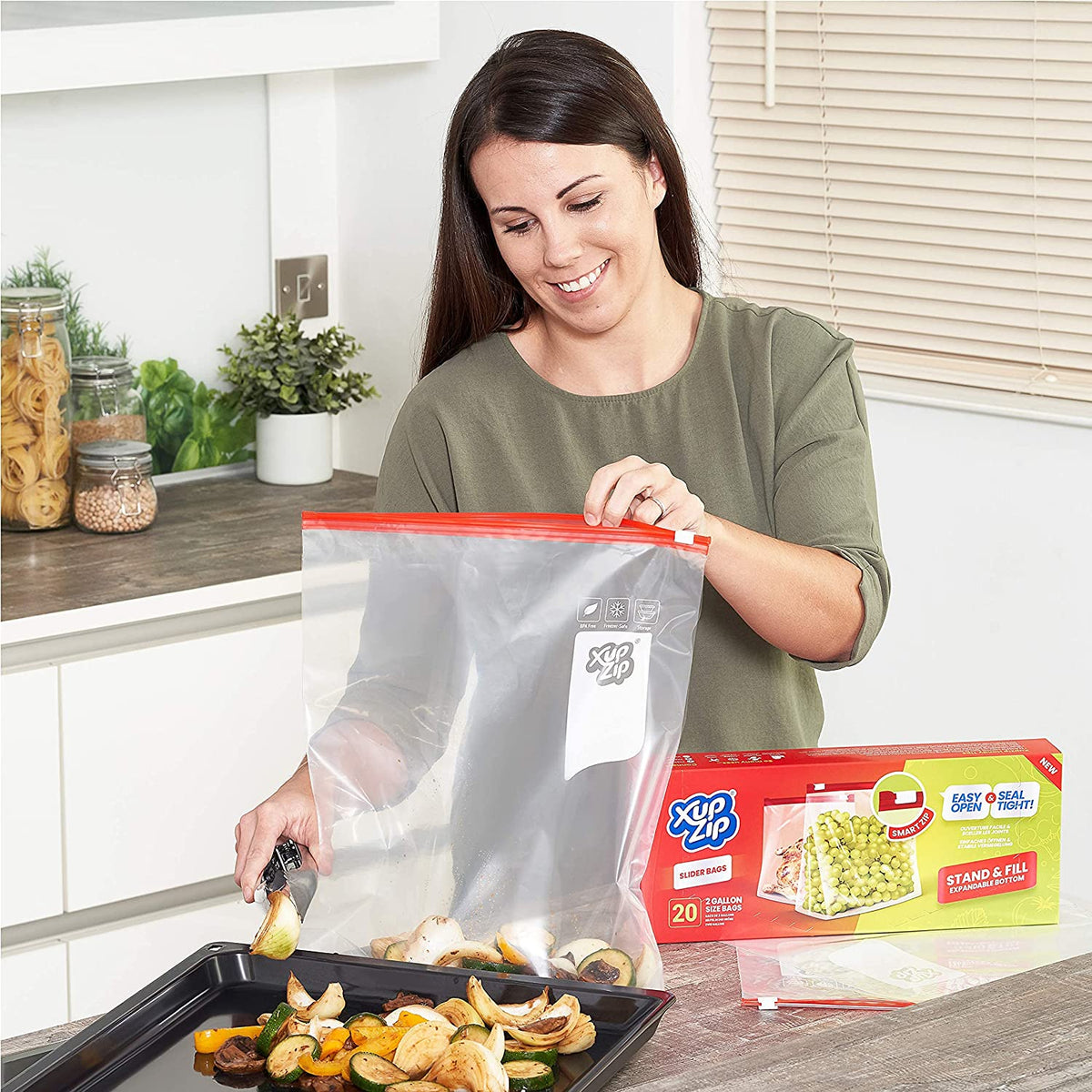 XupZip® X-Large Zip Lock Slider Freezer Bags, 9.1L Expandable Base