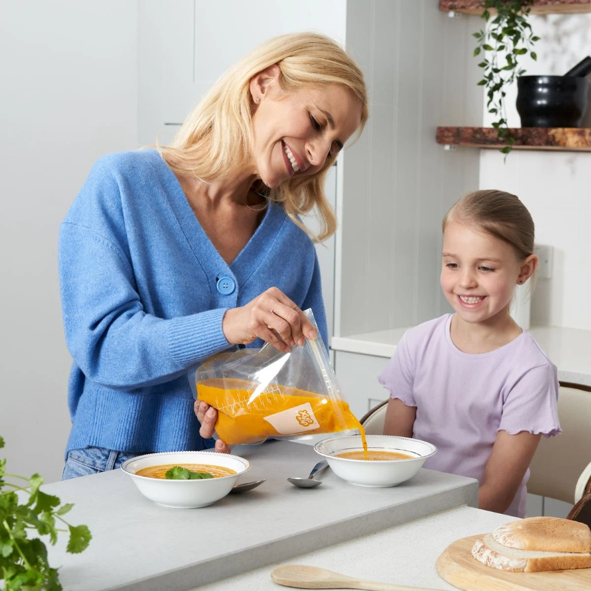 XupZip product and everyday-use image